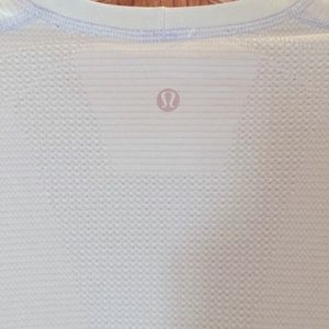 Lululemon Men’s lg active top